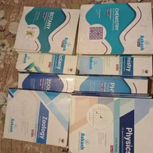 Aakash NEET Study Material 2024 UG-NEET 18 Booklets English Edition